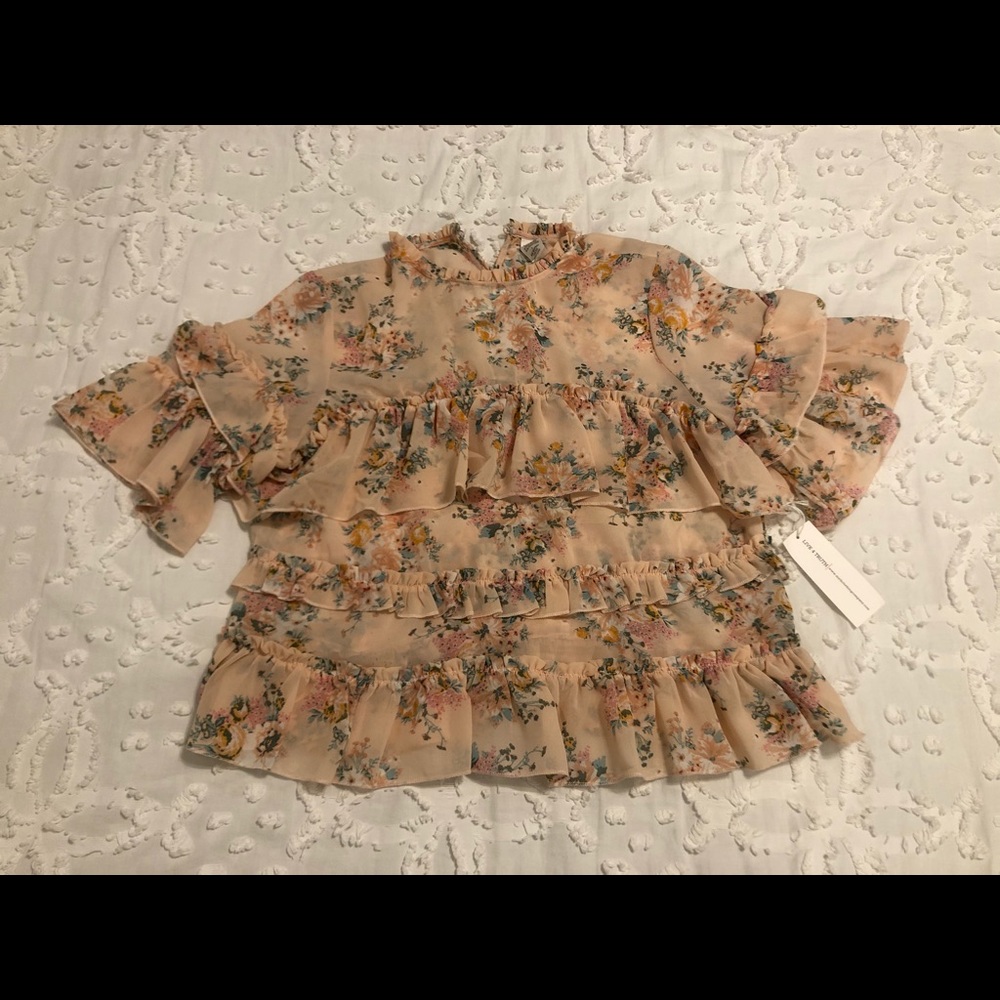 Live 4 Truth polyester ruffled short sleeve shirt